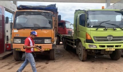 Sopir Ngeluh, Mau Ngantri di SPBU Dipalak Bayar 100 ribu dulu