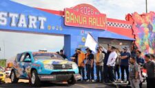 Kalsel Siap Jadi Pusat Sport Tourism Nasional, Gubernur Kalsel Buka Banua Rally 2026 (foto:adpim)