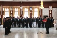 Gubernur Muhidin Lantik Pengurus BAZNAS Kalsel, Tekankan Penyaluran Zakat Tepat Sasaran (foto:adpim)