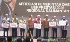 Sukses Penanggulangan Kemiskinan dan Penurunan Stunting, Gubernur Haji Muhidin Terima Penghargaan Apresiasi Pemerintah Daerah Berprestasi 2026