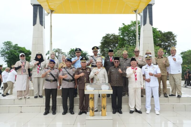 Wagub Kalsel Haji Hasnuryadi Sulaiman Mengajak Generasi Muda Teladani Tekad dan Semangat Pejuang (foto:adpim)