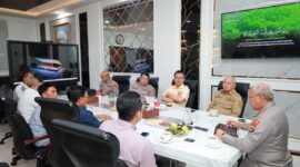 Pertemuan Gubernur Haji Muhidin, Kapolda Audensi dan PT Pertamina Patra Niaga Area Kalsel 'Bahas Penyaluran BBM' (foto:adpim)