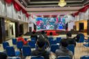 NOBAR BOLA – Keluarga besar Polresta Banjarmasin bersama Polsek jajaran menggelar nonton bareng (nobar) pertandingan Piala Dunia 2026 bersama masyarakat sebagai sarana mempererat silaturahmi dan kebersamaan. (foto: istimewa)
