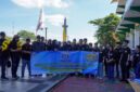 KONSULTASI HUKUM GRATIS – Ketua LKBH ULM Dr Mulyani Zulaeha SH MH bersama advokat dan pengurus LKBH ULM memberikan layanan konsultasi hukum gratis kepada masyarakat di kawasan Menara Pandang Siring Sungai Martapura, Banjarmasin, Minggu (22/6/2026). (foto: istimewa)