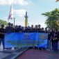 KONSULTASI HUKUM GRATIS – Ketua LKBH ULM Dr Mulyani Zulaeha SH MH bersama advokat dan pengurus LKBH ULM memberikan layanan konsultasi hukum gratis kepada masyarakat di kawasan Menara Pandang Siring Sungai Martapura, Banjarmasin, Minggu (22/6/2026). (foto: istimewa)