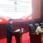 Anggota DPRD Kabupaten Murung Raya Sutrisno saat menyampaikan pandangan Fraksi PPP dalam rapat paripurna DPRD terkait Ranperda perubahan Perda Nomor 09 Tahun 2016 tentang pembentukan dan susunan perangkat daerah (foto: Maya)