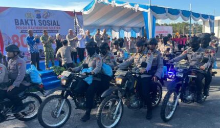 Polri Hadir hingga Pelosok, Polda Kalsel Sebar 2.244 Paket Sembako untuk Warga Membutuhkan