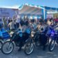 SOSIAL BHAYANGKARA – Kapolda Kalimantan Selatan Irjen Pol Dr Rosyanto Yudha Hermawan melepas ratusan personel gabungan Polda Kalsel yang akan menyalurkan 2.244 paket sembako hingga ke wilayah pedalaman dan pelosok Kalimantan Selatan dalam rangka Hari Bhayangkara ke-80, di Halaman RTMC Ditlantas Polda Kalsel, Banjarbaru, Kamis (25/6/2026). (foto: Istimewa)