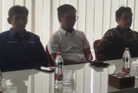 PENGAWASAN KONSUMEN - Ketua YLK Intan Kalimantan, Dr H Fauzan Ramon SH MH, yang menjadi nara sumber pada acara yang digelar Badan Perlindungan Konsumen Nasional (BPKN) di Banjarmasin 
Rabu (3/6/2026) bersama jajaran pengurus lainnya (Foto Mercy )