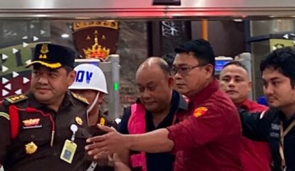 Mantan  Kepala BGN Dadan Hindayana Ditetapkan Tersangka dan Ditahan Kejagung