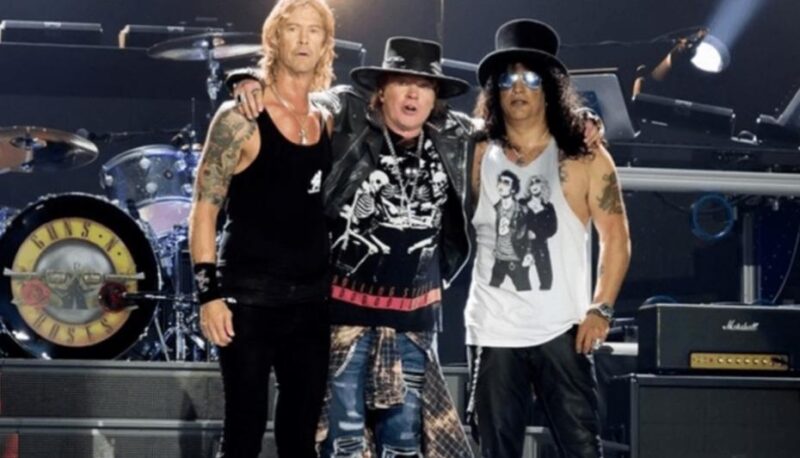 Personil asli GNR; Duff McKagan, Axl Rose dan Slash. (Foto: Istimewa)

