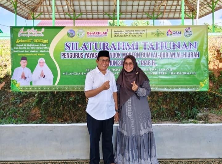 Ketua Komisi I DPRD mura Rejekinoor beserta istri (foto: istimewa)
