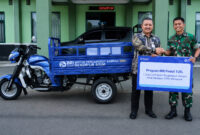 Bantuan CSR Satu Unit Kendaraan Roda Tiga Pengangkut Sampah ke Denzipur 8/GM