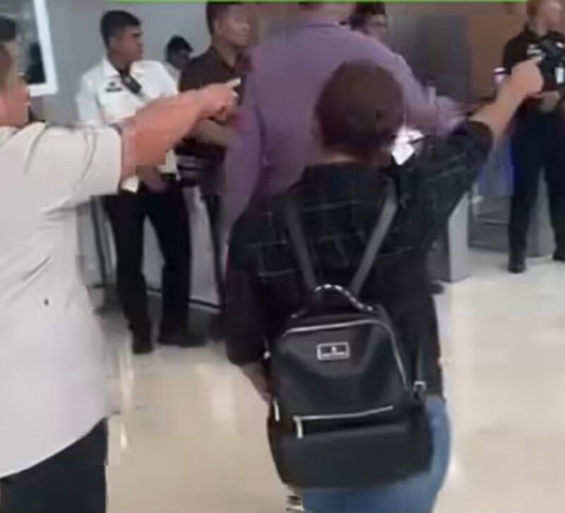 Sejumlah investor proyek Satuan Pelayanan Pemenuhan Gizi (SPPG) atau dapur Makan Bergizi Gratis (MBG) mendatangi Kantor Badan Gizi Nasional (BGN) di Jakarta untuk menuntut kejelasan nasib investasi mereka. 
(foto:istimewa)