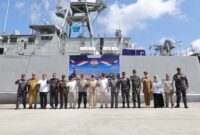 Gubernur Kalsel Haji Muhidin Bersama TNI AL, Polda Kalsel, Ketua DPRD Kalsel, dan Bank Indonesia (foto:adpim)