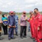 Apresiasi Gubernur Haji Muhidin Saksikan Langsung Bersama Warga, Jupiter Aerobatic Team Melintas di Udara Kalsel (foto:adpim)