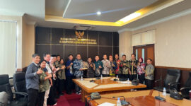 DPRD Kabupaten Murung Raya saat melakukan kunker ke DPRD Kabupaten Kutai Kerganegara,Kaltim. foto(istimewa)