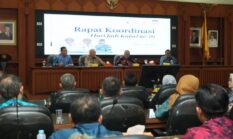 Gubernur H. Muhidin Pimpin Rapat Mantapkan Persiapan Hari Jadi ke-76 di Masjid Syekh Muhammad Arsyad Al- Banjari Kawasan Perkantoran Pemprov