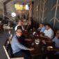 RAPAT PEMBENTUKAN ORI – Sejumlah tokoh buruh, advokat, akademisi, pensiunan ASN, dan perwakilan organisasi masyarakat menggelar rapat finalisasi pembentukan kepengurusan Organisasi Rakyat Indonesia (ORI) Kalimantan Selatan di Banjarmasin, Kamis (9/7/2026). Pertemuan tersebut menjadi langkah awal pembentukan ORI Kalsel sebagai organisasi independen yang fokus memperjuangkan hak dan kesejahteraan pekerja. (foto: istimewa)
