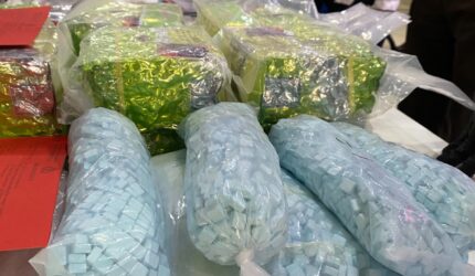 Sejumlah 10.321 Ekstasi Langka dan 19 Kg Sabu Gagal Beredar di Banjarmasin