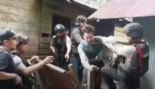 DIAMANKAN – Isnan Melani Pebriansyah alias Robi, salah satu terduga pelaku penyerangan terhadap personel Satresnarkoba Polres Katingan, diamankan tim gabungan di sebuah pondok di Desa Tumbang Kalemei. Polisi menegaskan tersangka yang ditangkap adalah Robi, bukan Ramblan sebagaimana sempat beredar di media sosial. (foto: tangkapan layar/istimewa)