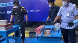 Pemusnahan Rokok Ilegal dan Minol