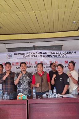 Rumiadi Serap Aspirasi Warga Tumbang Bahan, Peningkatan Jalan Jadi Prioritas