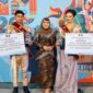 Wakil Ketua DPRD Murung Raya Dina Maulidah (tengah),(foto:istimewa)
 
