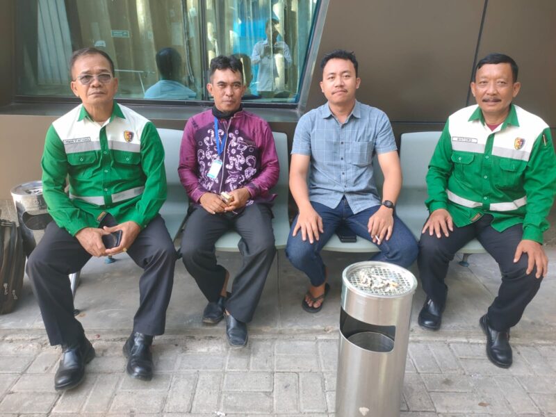 Andi Perwakilan Pihak Korban dan Pihak Perusahaan Yanuar di kantor MBP di Banjarmasin