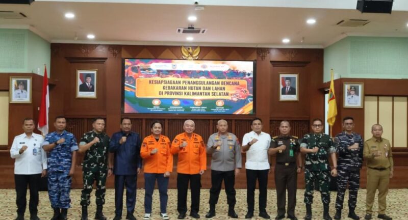 Gubernur Kalsel Haji Muhidin Tetapkan Status Siaga Darurat Karhutla 2026 (foto:adpim)