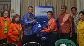200 Paket Sembako untuk Jemaat dan Pekerja Gereja GPIB Maranatha 