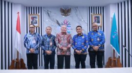Gubernur H. Muhidin Pastikan Pemprov Kalsel Segera Terapan Sistem Manajemen Talenda ASN Pemprov Kalsel 'Ciptakan ASN yang Profesional, Berintegritas, dan Berkinerja Tinggi' (foto:adpim)