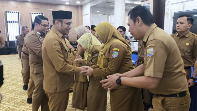 Wabup Syairi Lantik Pejabat Administrator dan Pengawas Lingkup Pemkab Kotabaru