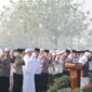 SHALAT ISTISQA – Kapolda Kalsel Irjen Pol Rosyanto Yudha Hermawan bersama Forkopimda, pejabat Polda Kalsel, tokoh agama dan masyarakat mengikuti Shalat Istisqa untuk memohon turunnya hujan di tengah kemarau panjang, Rabu (19/8/2026). (foto:istimewa)
