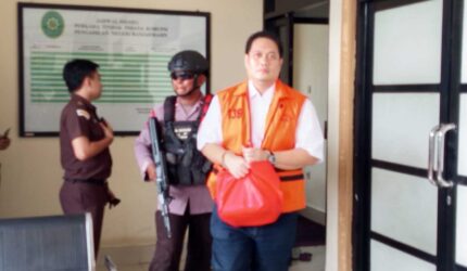 Tiga Terdakwa Kasus Korupsi Kejari HSU Dituntut KPK, Albertinus 5 Tahun 10 Bulan