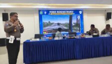 Direktur Lalu Lintas Polda Kalsel Kombes Pol Dr Fahri Siregar saat memaparkan hasil analisis kecelakaan maut di Mantewe melalui rekonstruksi kecelakaan berbasis PC-Crash, Jumat (14/8/2026). (foto: Mercy)
