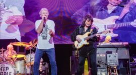 REUNI LEGENDA – Ian Gillan, Ritchie Blackmore dan Ian Paice serta Roger Glover (tak nampak di gambar ) kembali berbagi panggung bersama Deep Purple setelah 33 tahun terpisah  (Foto Tangkapan layar)