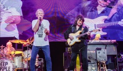 33 Tahun Terpisah, Ritchie Blackmore Akhirnya Kembali Sepanggung dengan Deep Purple