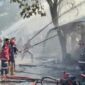 Proses Pemadaman Kebakaran di pasar teluk dalam bannjarmasin (Dok/Jodi)