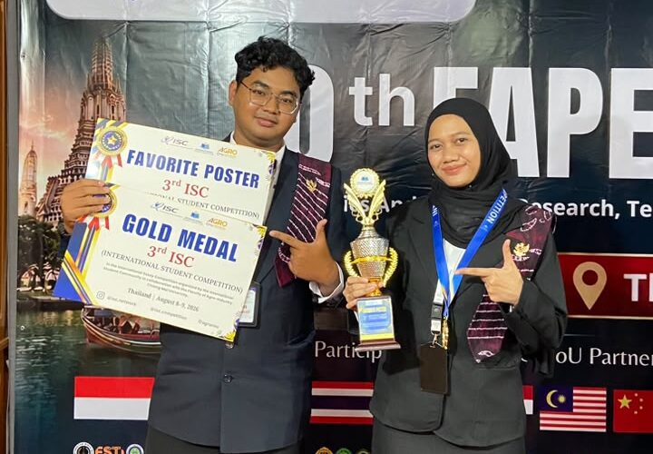 Shofhah Raihanasari (Program Studi Agribisnis) dan Muhammad Rizqi Maulana (Program Studi Peternakan)