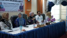 Bunda PAUD Neli Rangkul Warga Wajibkan Anak Satu Tahun Pra Sekolah