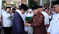 Gubernur Haji Muhidin Menerima Kunjungan Menteri Agama RI KH Nasaruddin Umar di Banjarmasin (foto:adpim)
