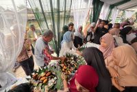 Sajian Wadai 41 Macam di Area Kegiatan Ziarah Makam ‘Raja Banjar’