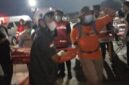 Korban selamat KM Virgo Transport 8 tiba  di Pelabuhan Penumpang Trisakti Banjarmasin, Minggu (13/9/2026). (foto: istimewa)

