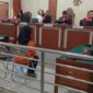 Terdakwa Henny Rupianti SH, seorang notaris yang didakwa melakukan tindak pidana penipuan dan kini harus duduk di kursi pesakitan.
(Foto Istimewa)