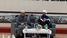 Pesan Penting Raih Keberkahan Hidup Kata Habib Ahmad Al-Habsyi di Tabligh Akbar Uniska