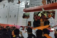 Demi Keluarkan Jenazah, Penyelam TNI AL Harus Pecahkan Kaca Kompartemen KM Virgo