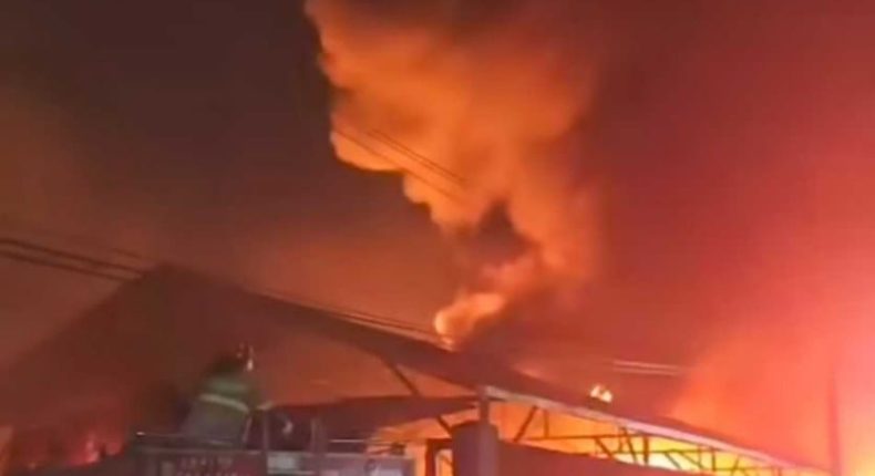 Di Tengah Kesibukan Padamkan Karhutla, Gudang Solar di Indrasari Martapura Terbakar Hebat