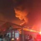 Di Tengah Kesibukan Padamkan Karhutla, Gudang Solar di Indrasari Martapura Terbakar Hebat
