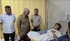 Gubernur Kalsel Haji Muhidin Jenguk Korban Kapal Virgo Transport 8 di Rumah Sakit